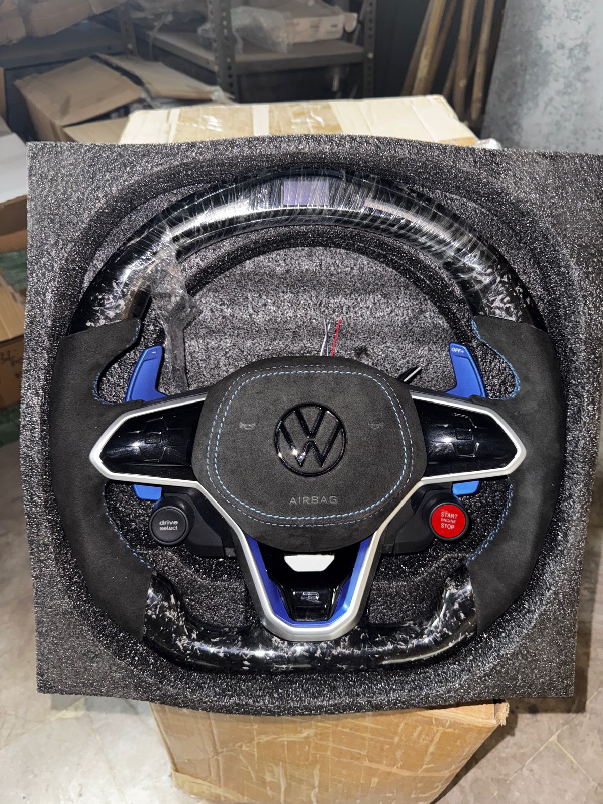 VIRTUS MK8 Style Steering Wheel