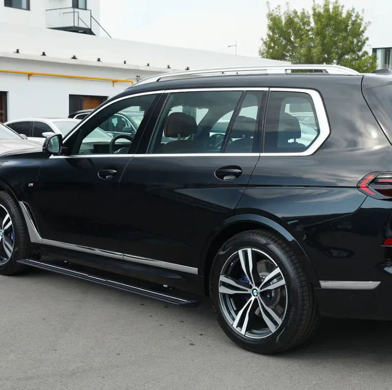BMW X7 G07 Electric side steps