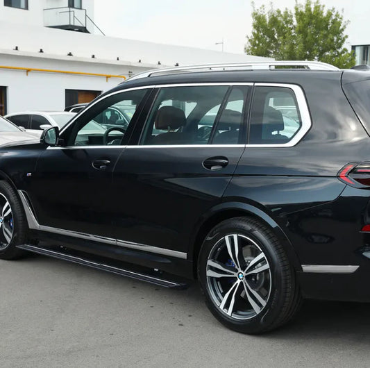 BMW X7 G07 Electric side steps