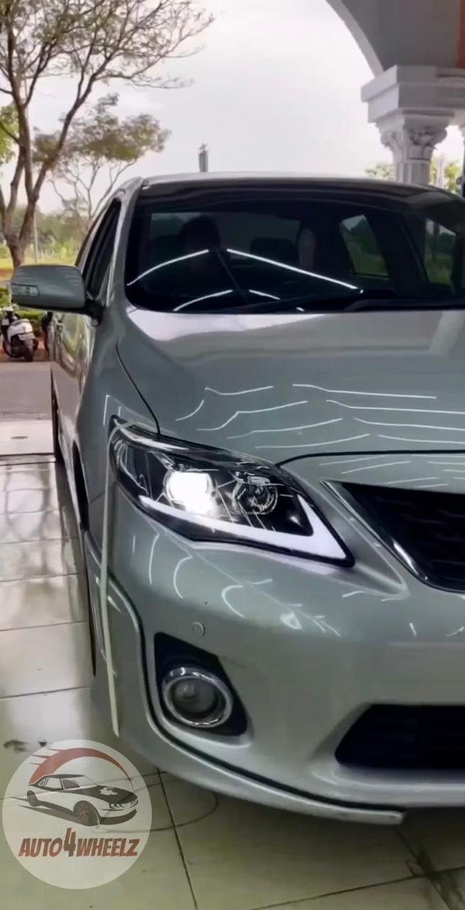 COROLLA ALTIS 2011-13 HEADLIGHTS