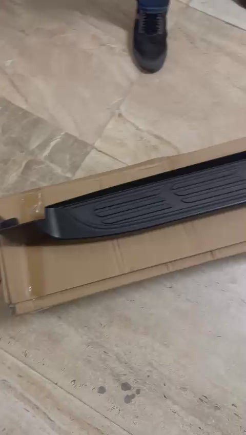 INNOVA HYCROSS AND CRYSTA SIDE FOOT REST