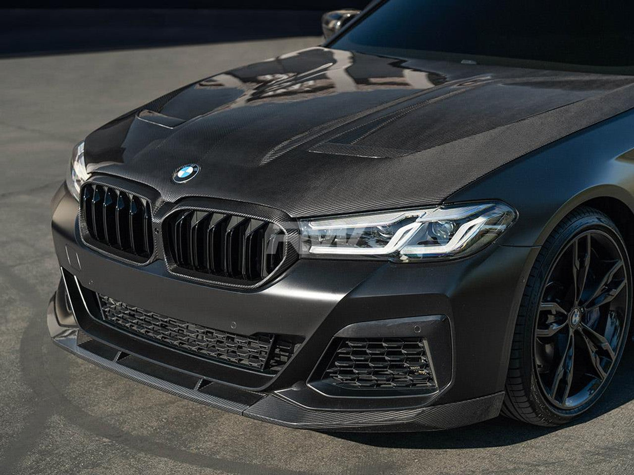 BMW F90 & G30 CS Style carbon hood
